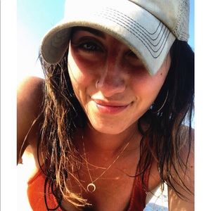 Meet your Posher, Alexia